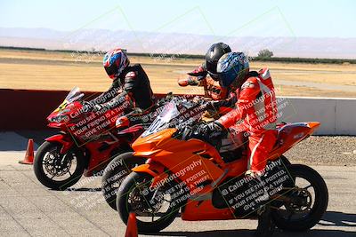 media/Aug-13-2023-CRA (Sun) [[1cfc37a6fb]]/Race 4 400 Superbike/Grid Shots/